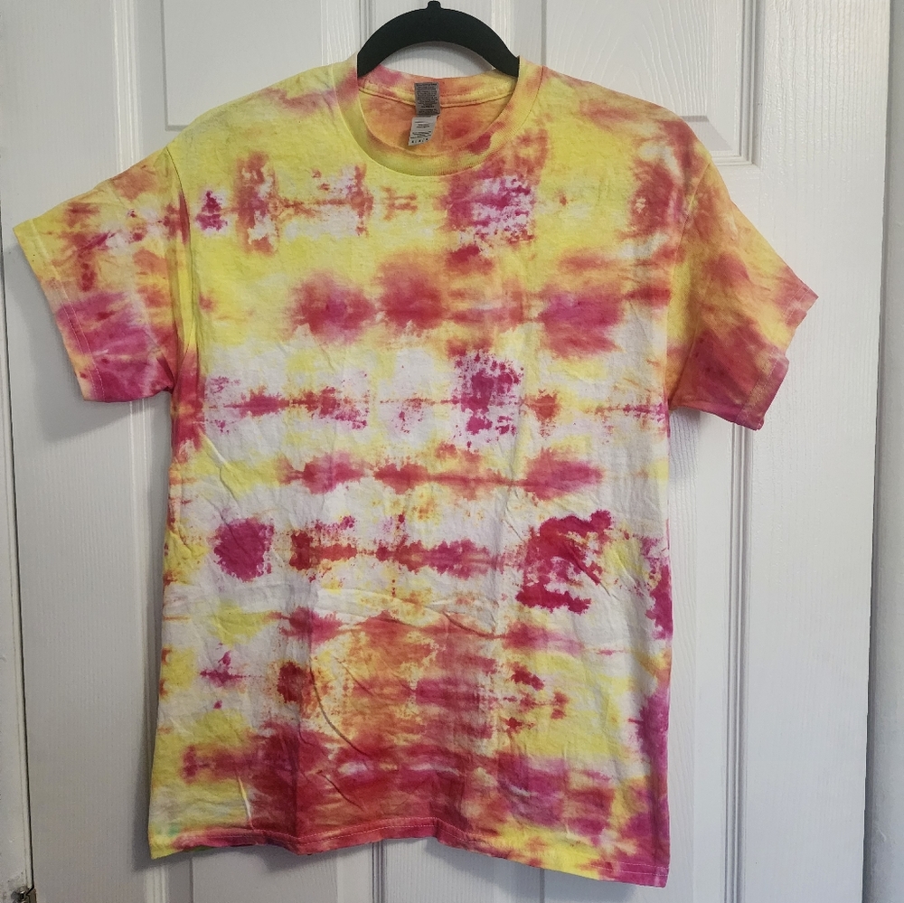 Custom Accordion Ice-dye Tie dye tee Pink/Yellow/Orange M (Sku A13)